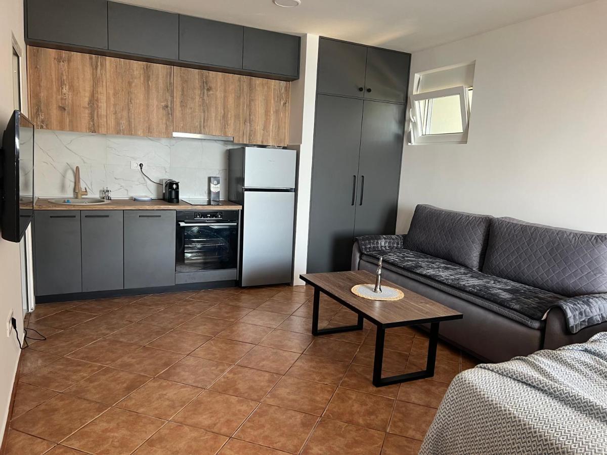 Azzure Apartment Ulcinj Exterior photo