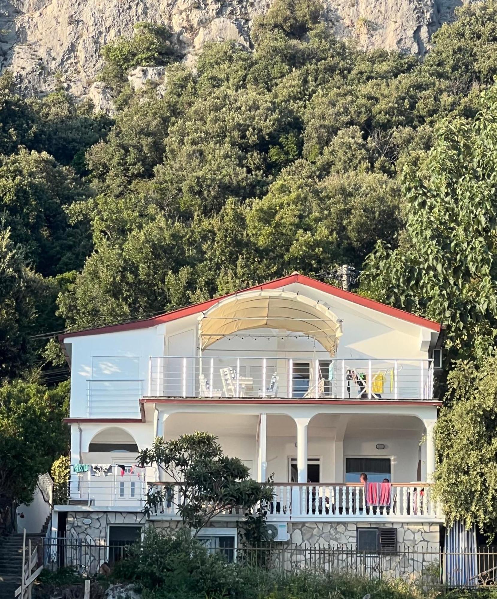 Azzure Apartment Ulcinj Exterior photo